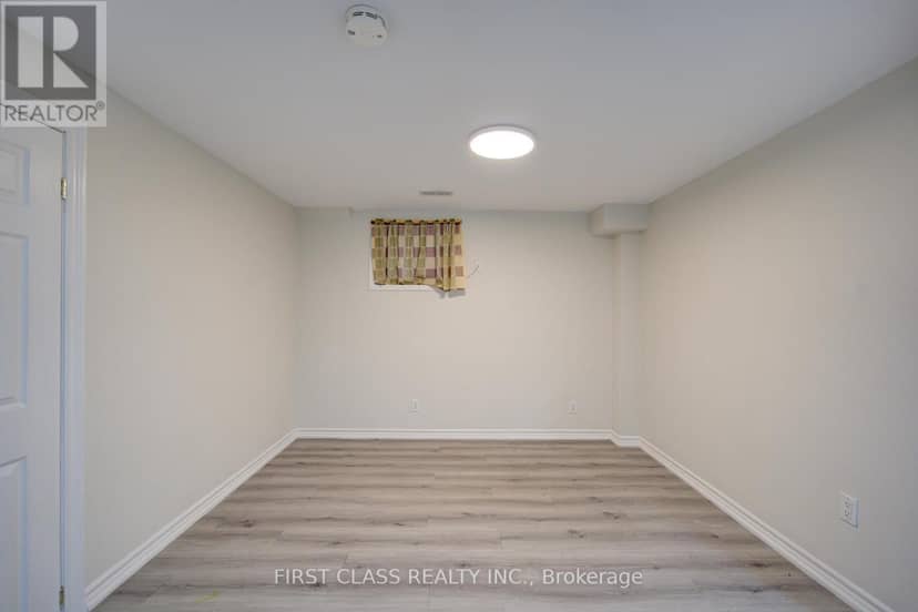 427 Leslie Street — photo 36 of 40