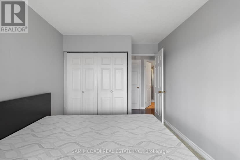807 - 4 Willow Street — photo 19 of 27