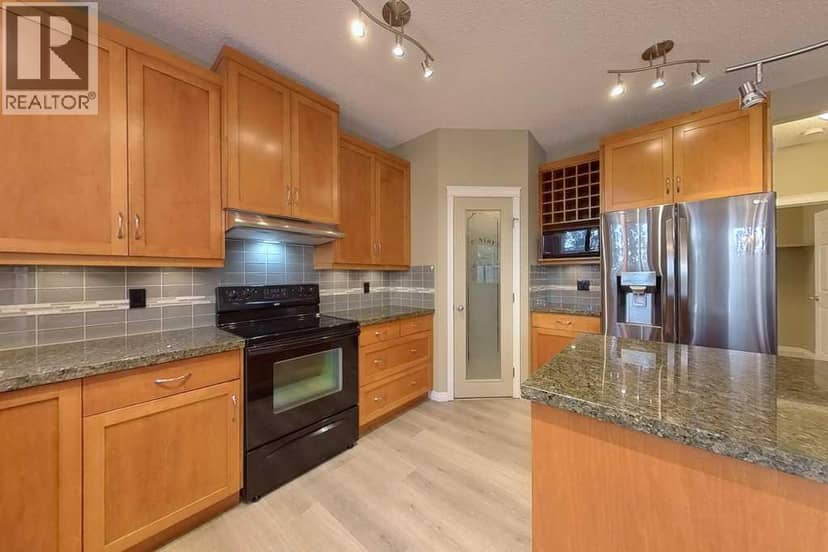 149 Rockborough Green NW — photo 22 of 40
