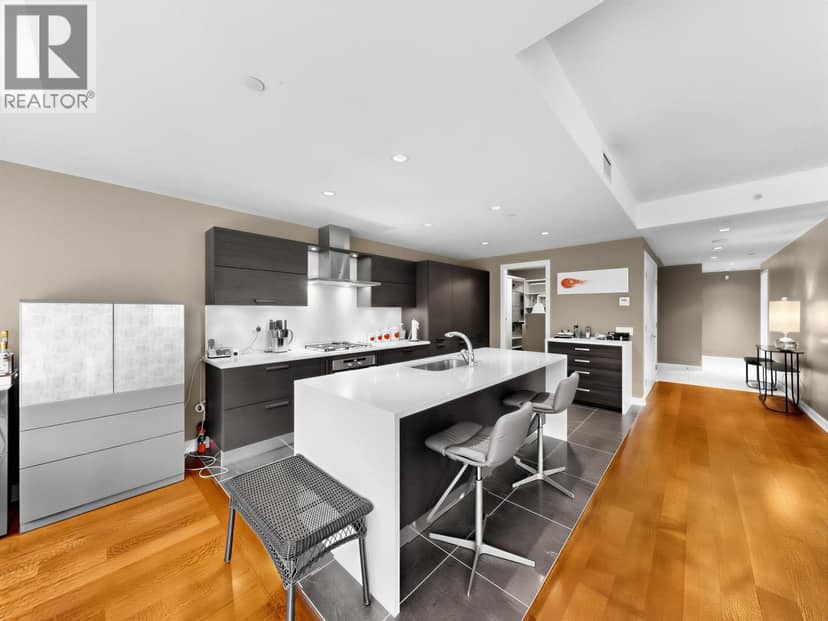 303 5838 BERTON AVENUE, Vancouver, photo 6