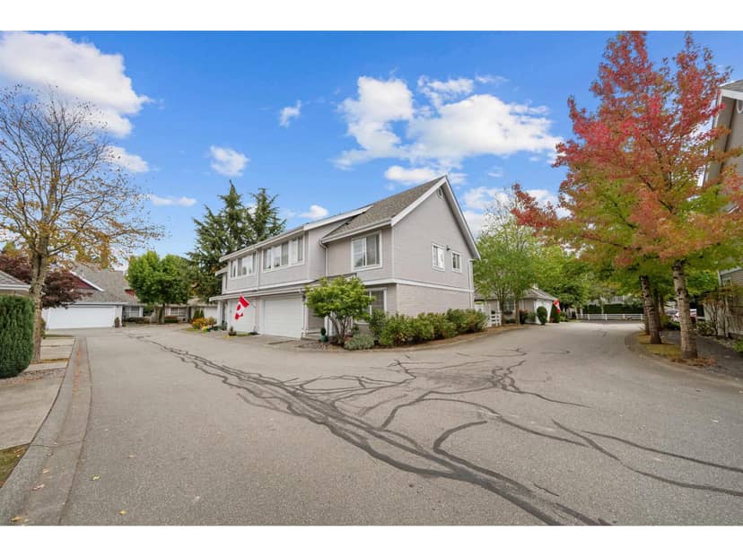56 16995 64 AVENUE, Surrey, photo 2