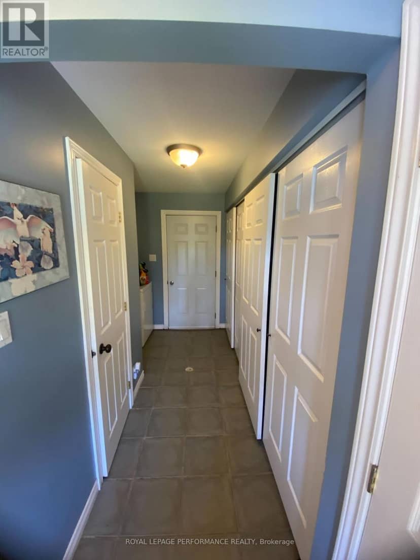 6125 Florence Street — photo 10 of 20