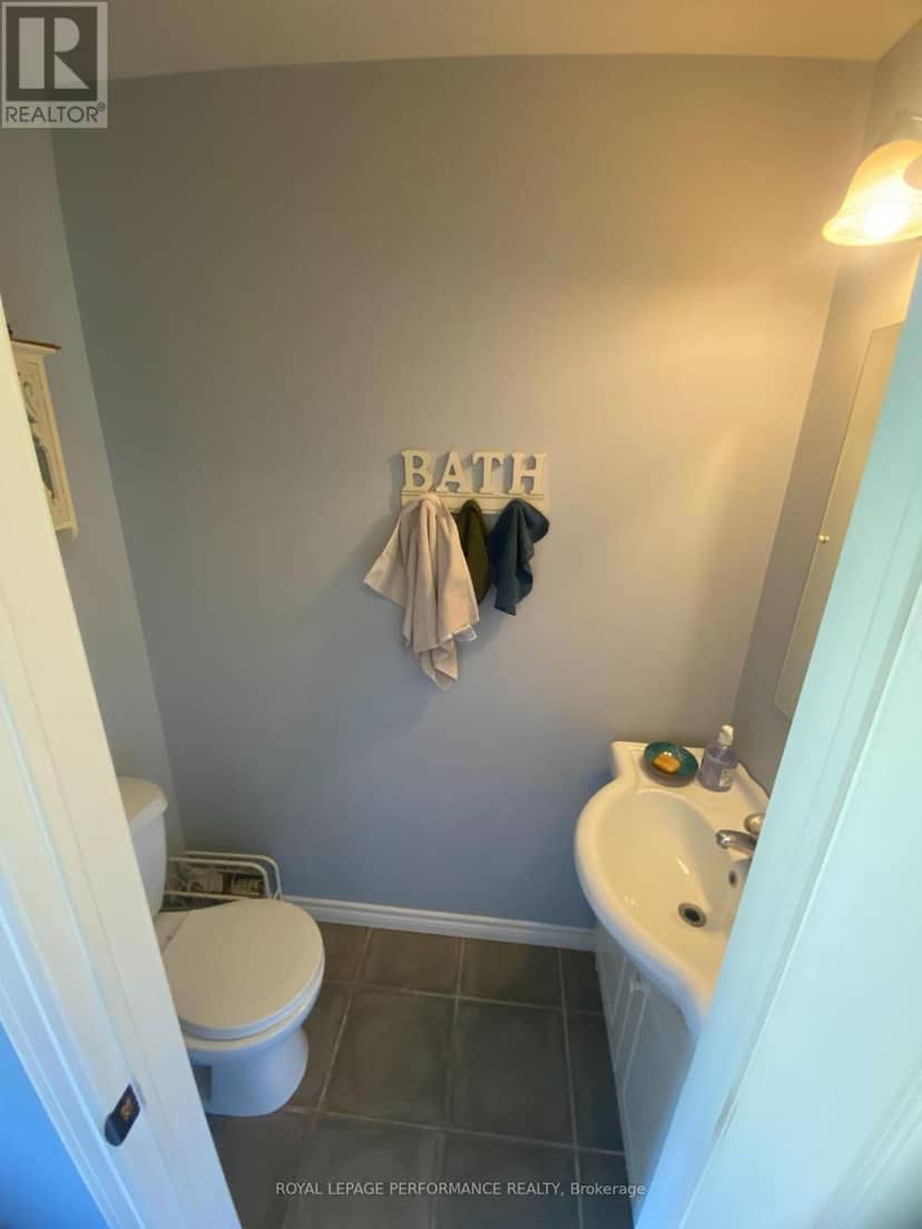 6125 Florence Street — photo 11 of 20
