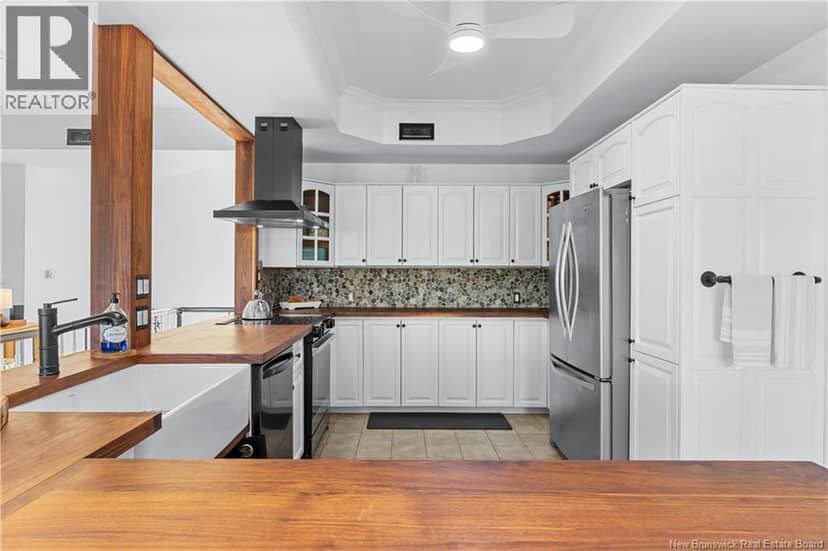 8 Ocean Breeze Drive — photo 17 of 40