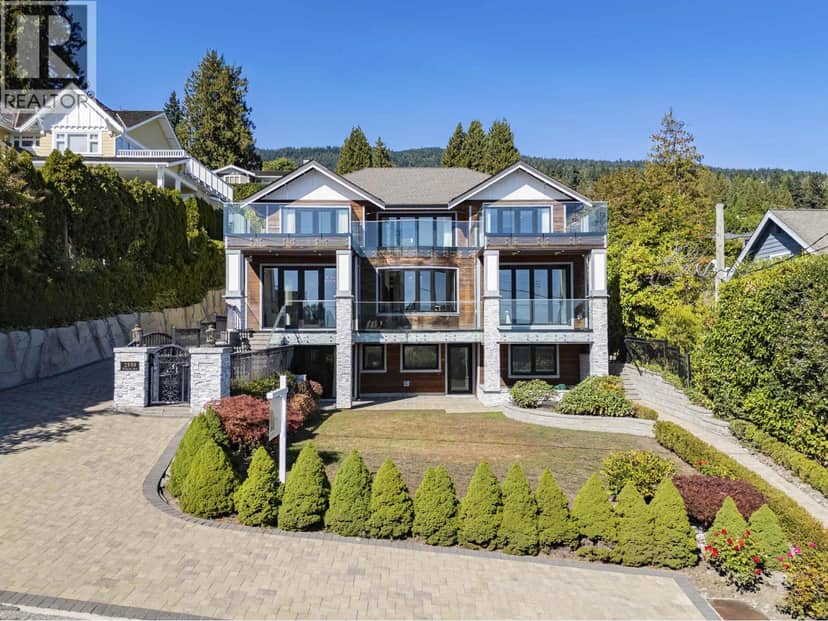 2559 NELSON AVENUE, West Vancouver