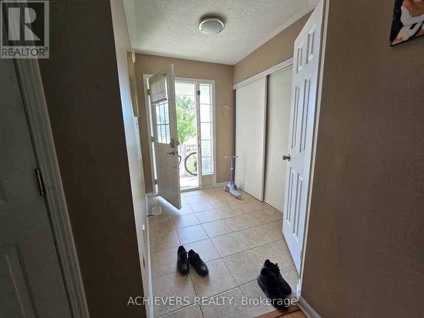 240 Scottsdale Drive — photo 6 of 40