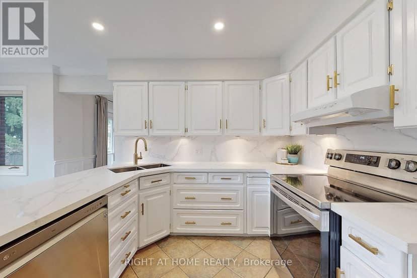 350 Sunset Beach Road, Richmond Hill, photo 8