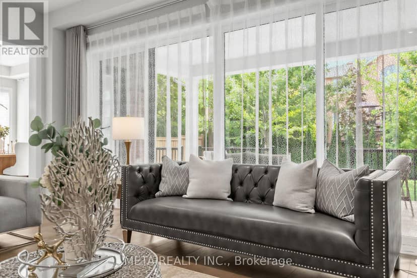 56 Klees Crescent, Aurora, photo 8