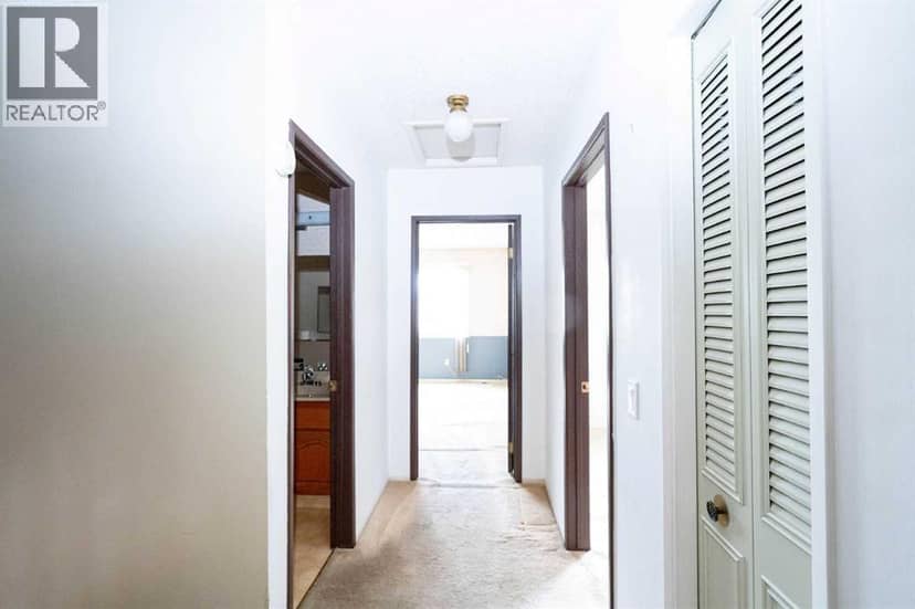30, 228 Theodore Place NW — photo 18 of 39