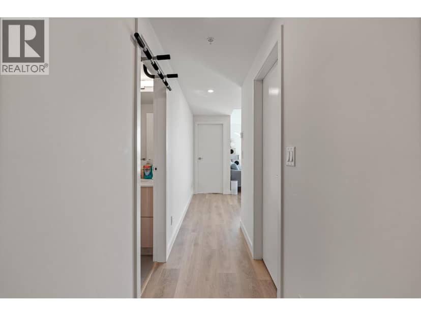 2502 308 ALDERSON AVENUE, Coquitlam, photo 4