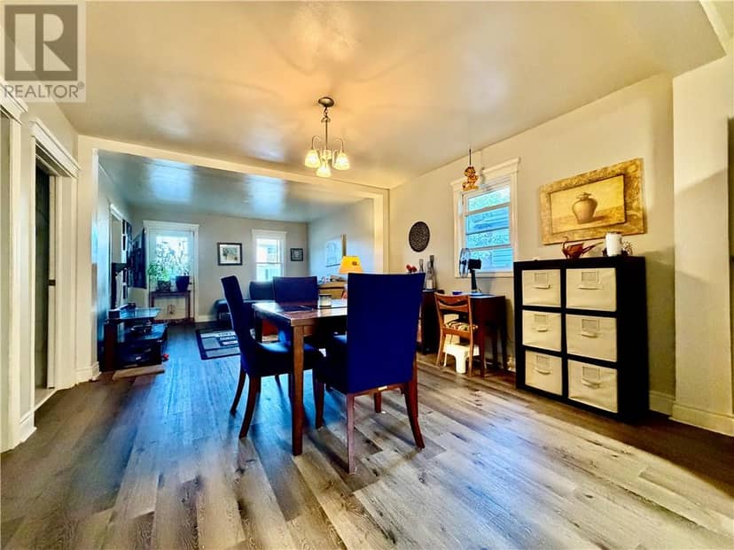 587 Elm Street — photo 12 of 26