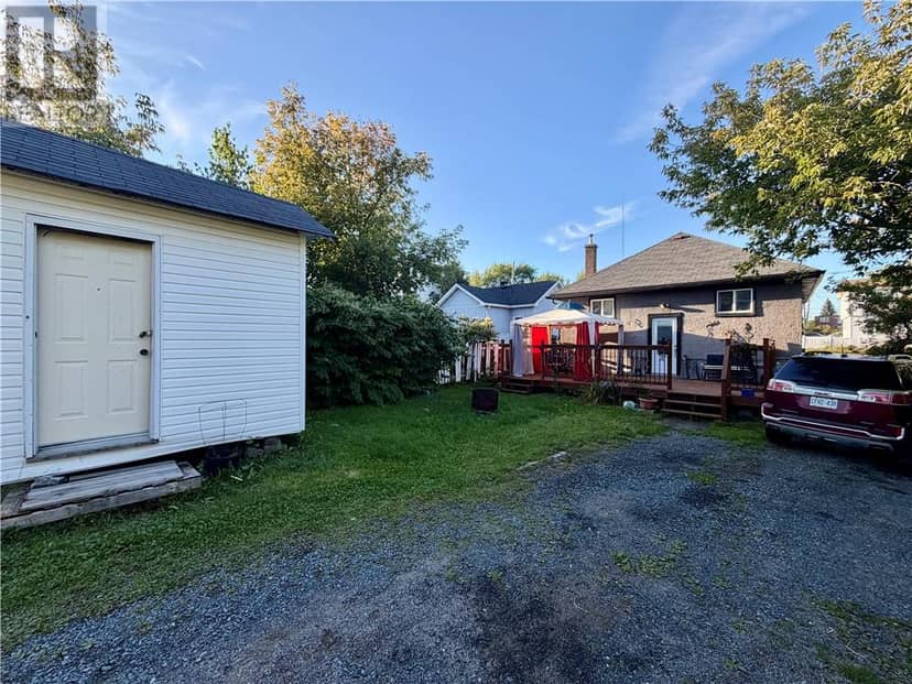587 Elm Street, Greater Sudbury, photo 3