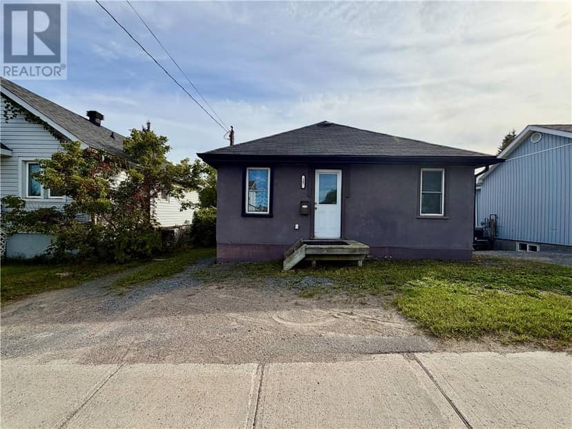 587 Elm Street — photo 25 of 26