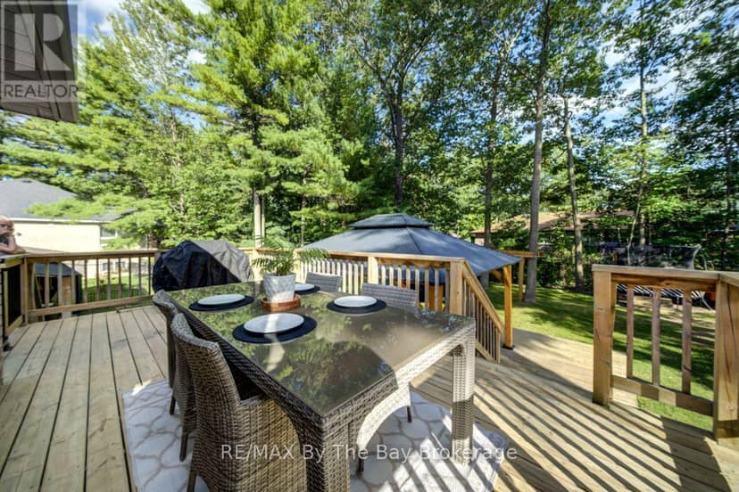 29 Downer Crescent — photo 34 of 40