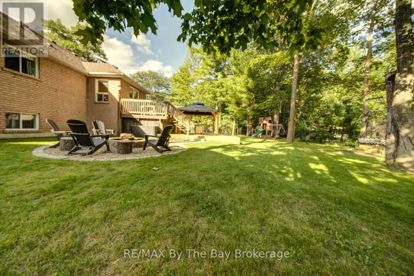 29 Downer Crescent — photo 37 of 40