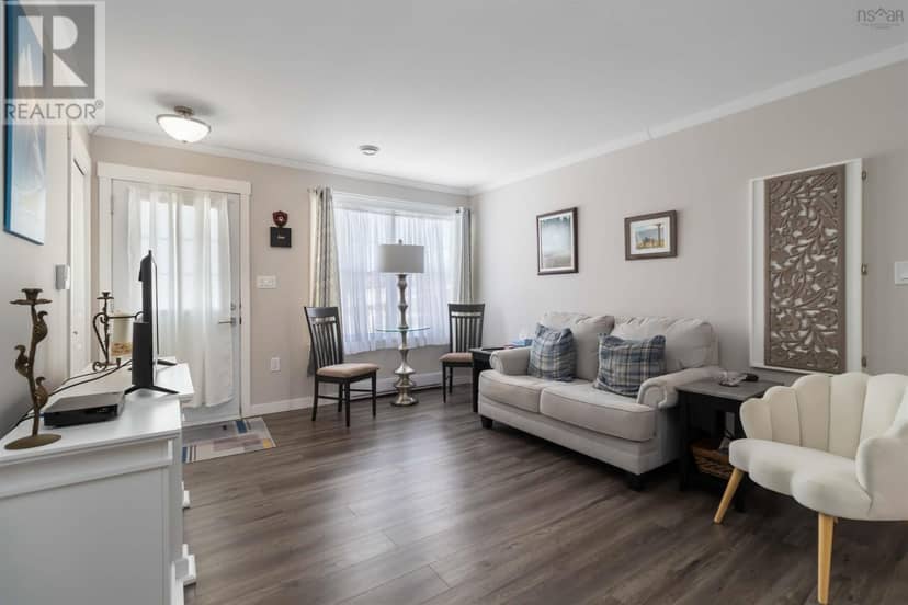10 Mossberry Close, Hubley, photo 5