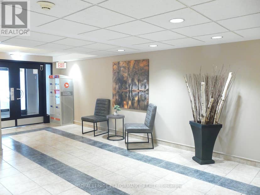 108 - 320 Centrum Boulevard, Ottawa, photo 3