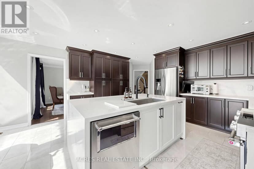 30 Casper Crescent — photo 17 of 40
