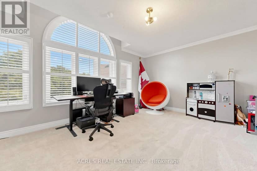30 Casper Crescent — photo 33 of 40
