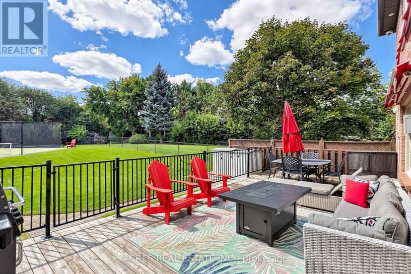 30 Casper Crescent — photo 7 of 40