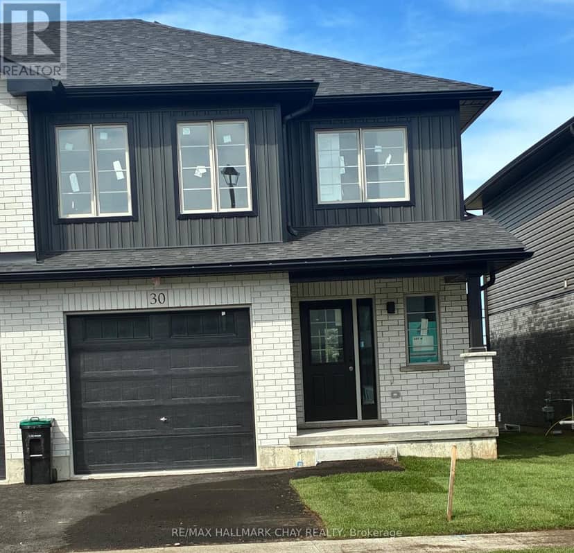 30 Strath Crescent — photo 1 of 25
