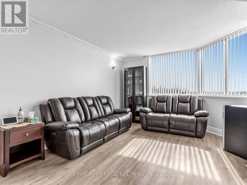 2105 - 234 Albion Road, Toronto, photo 6