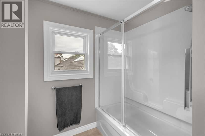 490 DEVONSHIRE Avenue — photo 33 of 40