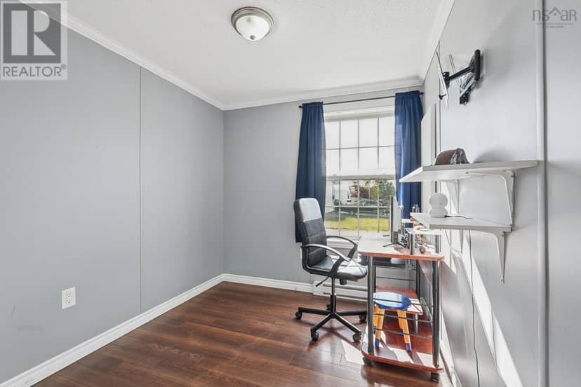 32 Davis Drive — photo 19 of 32