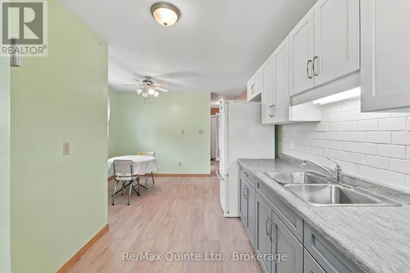 237 Byron Street — photo 10 of 32