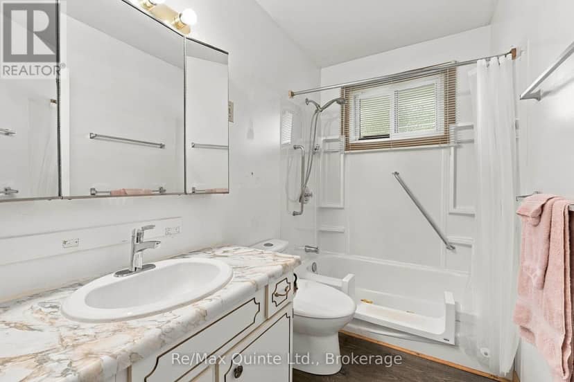 237 Byron Street — photo 15 of 32