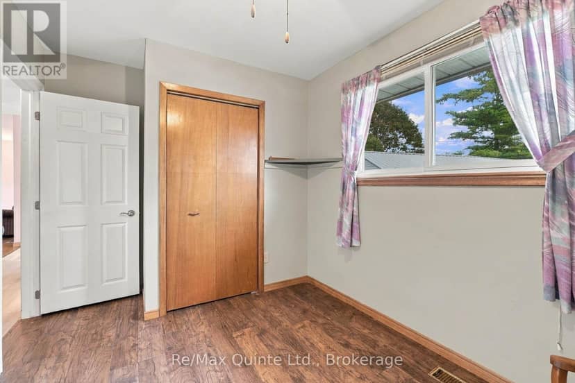 237 Byron Street — photo 17 of 32