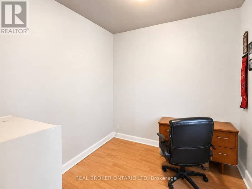 563 South Street S — photo 15 of 23
