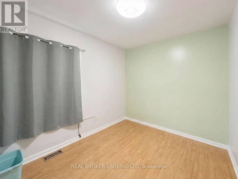 563 South Street S — photo 16 of 23