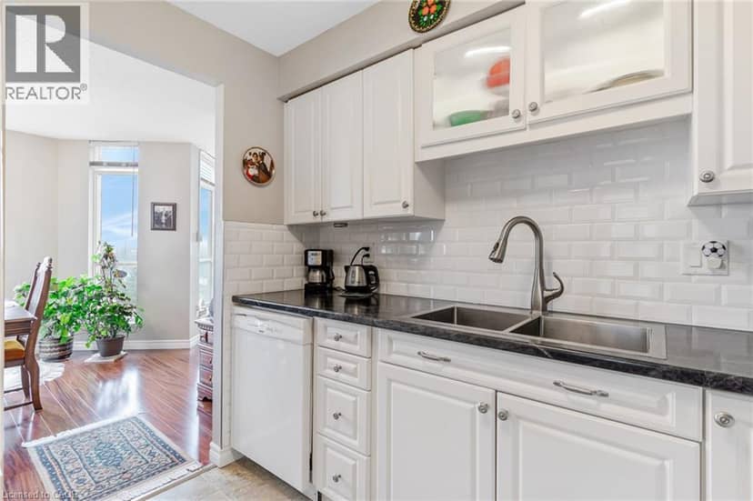 1414 KING Street E Unit# 703 — photo 14 of 40