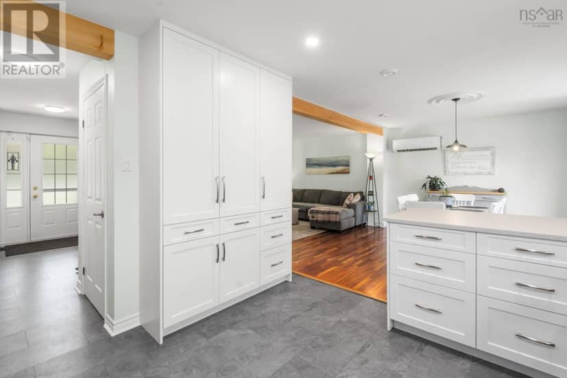 60 Lylewood Drive — photo 14 of 40
