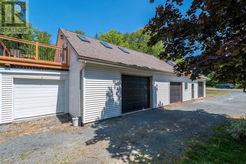 60 Lylewood Drive — photo 38 of 40