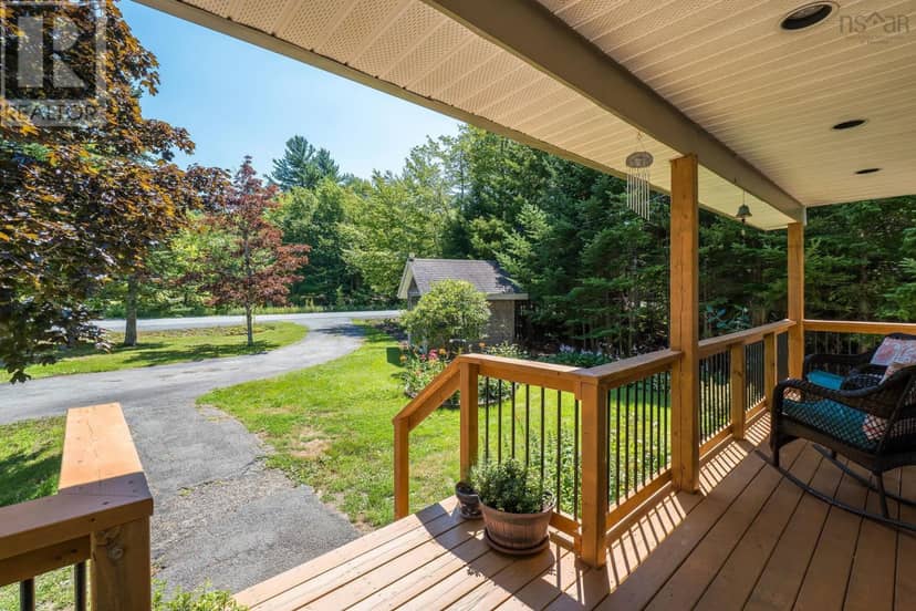 60 Lylewood Drive — photo 3 of 40