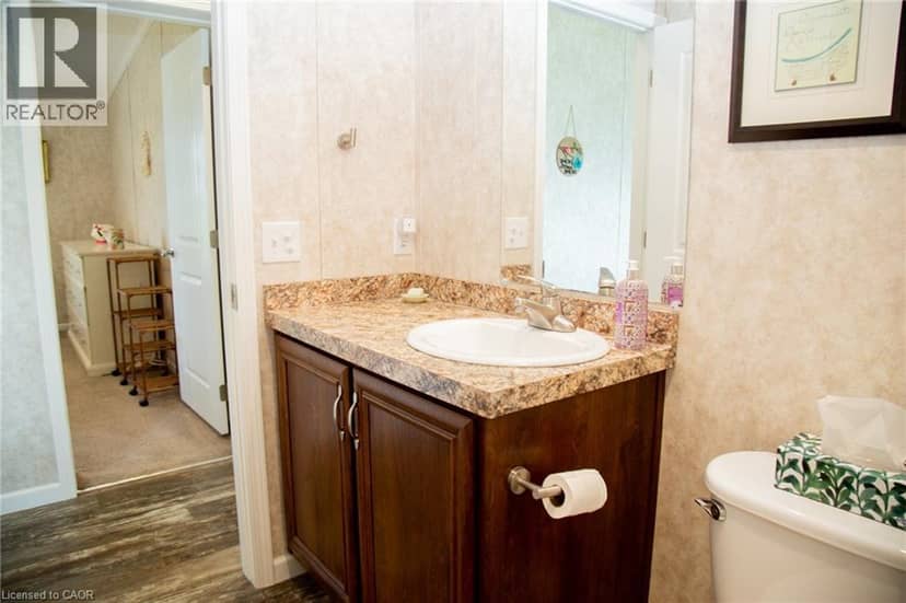26 HICKORY Hollow — photo 37 of 40