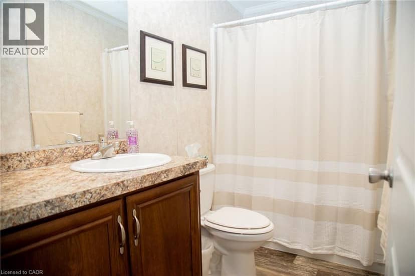 26 HICKORY Hollow — photo 36 of 40