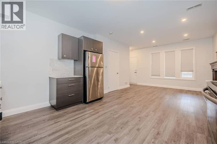 74 CATHCART Street, Hamilton, photo 8