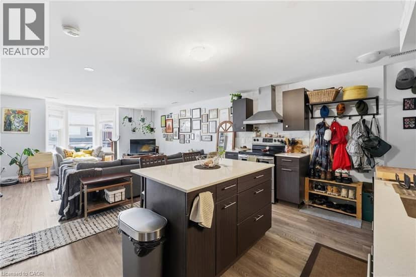 74 CATHCART Street — photo 18 of 40