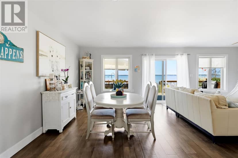 2875 Green ST — photo 13 of 40