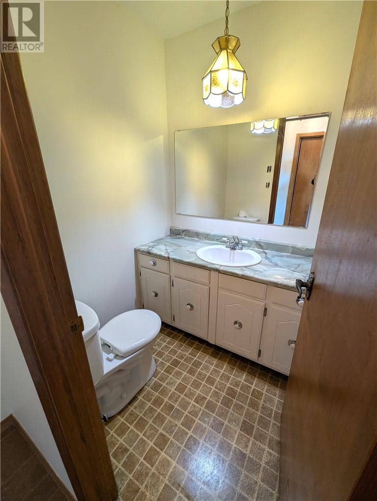 587 Jupiter Court — photo 14 of 40