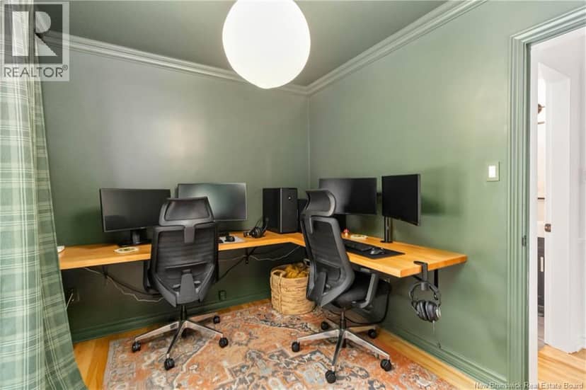 244 Leslie Street — photo 19 of 40