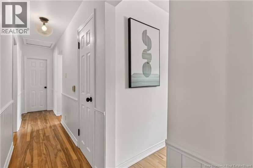 244 Leslie Street — photo 24 of 40