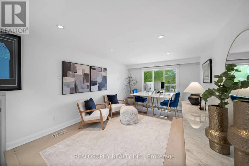69 Squires Avenue — photo 12 of 32