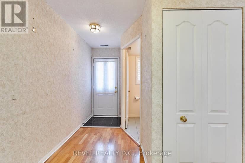 411 - 1400 The Esplanade N, Pickering, photo 3