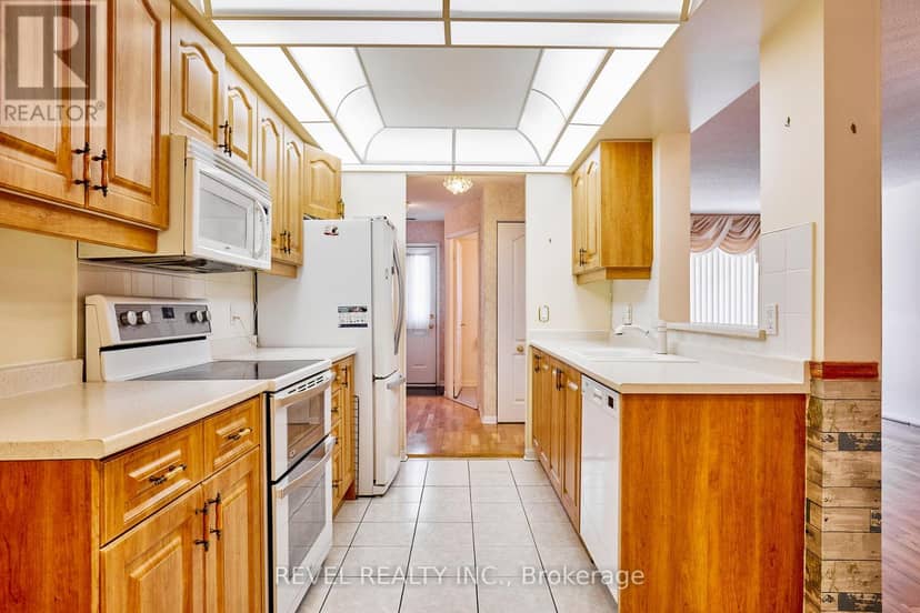 411 - 1400 The Esplanade N, Pickering, photo 6