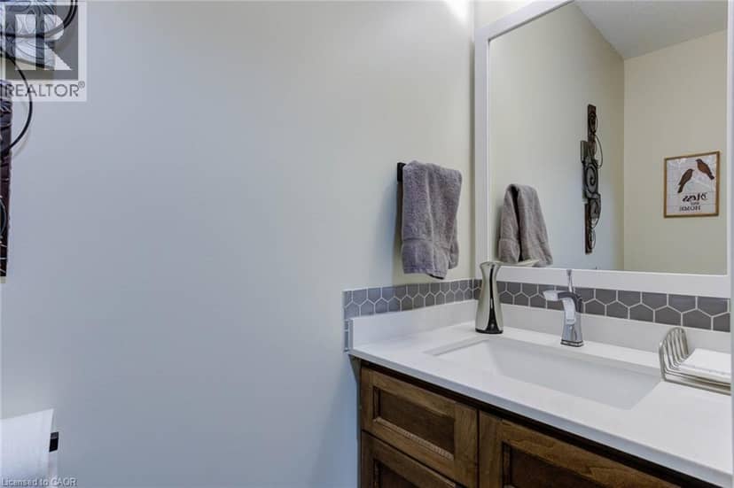 128 SCHMIDT Drive — photo 11 of 27