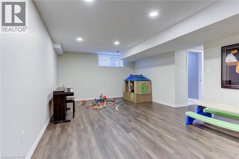 128 SCHMIDT Drive — photo 21 of 27